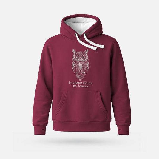 Is Fearr Eolas na Iontas - Heavyweight Adults' Hoodie - Spailpín - Maroon / XS