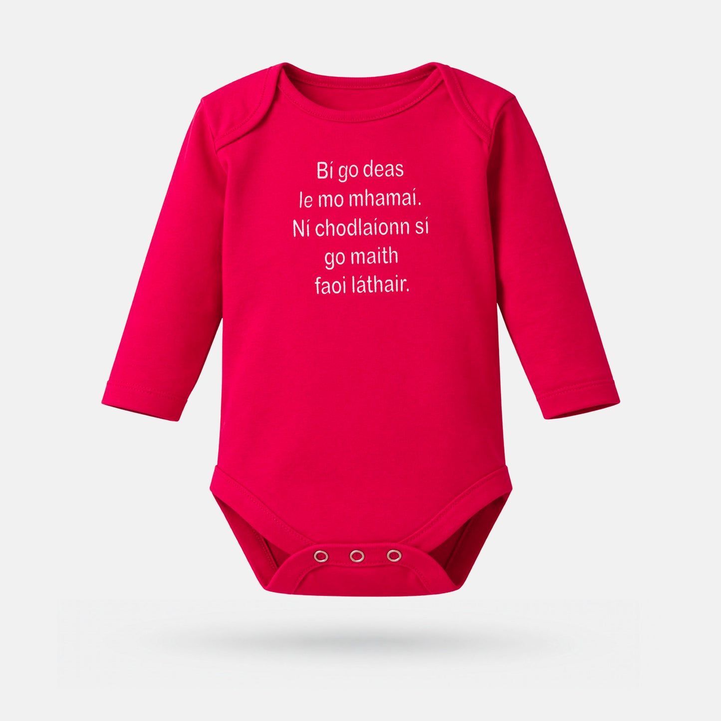 Bí Go Deas Le Mo Mhamaí. Ní Chodhlaíonn Sí Go Maith Faoi Láthair - Baby Grow