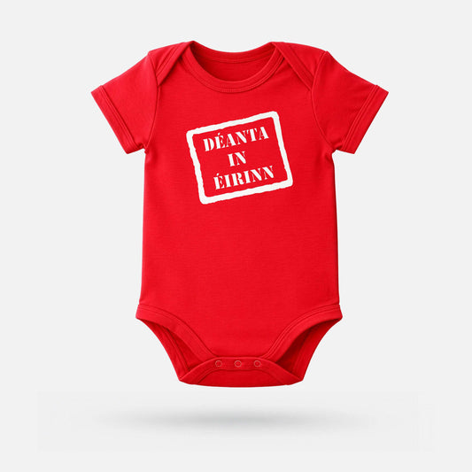 Déanta in Éirinn - Baby Grow - Spailpín - 0-3 Months / Red