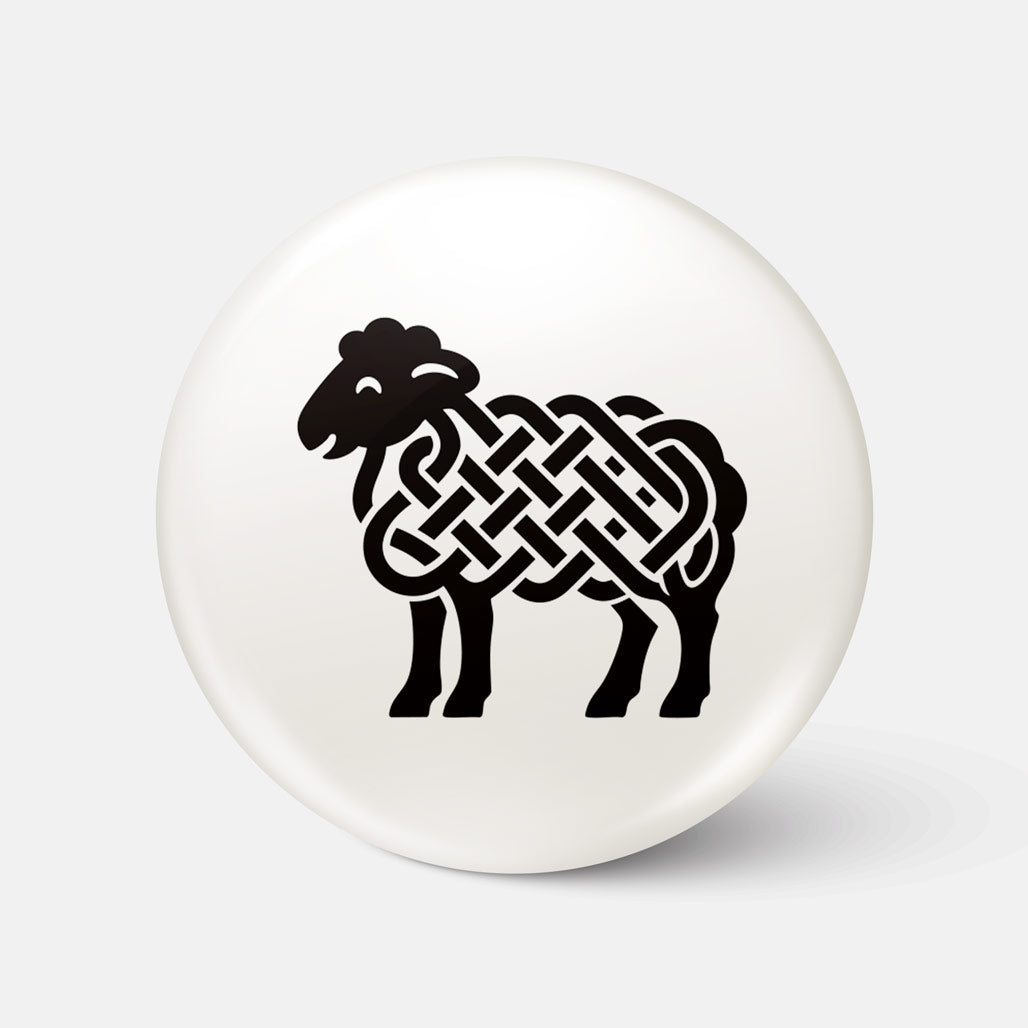 Caora Cheilteach - Badge