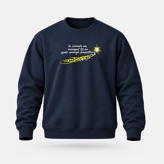 Le Coinnle na nAingeal tá an Spéir Amuigh Breachta - Adults' Sweatshirt
