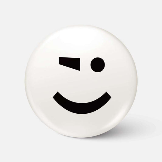 Wink Face Emoticon - Badge - Spailpín