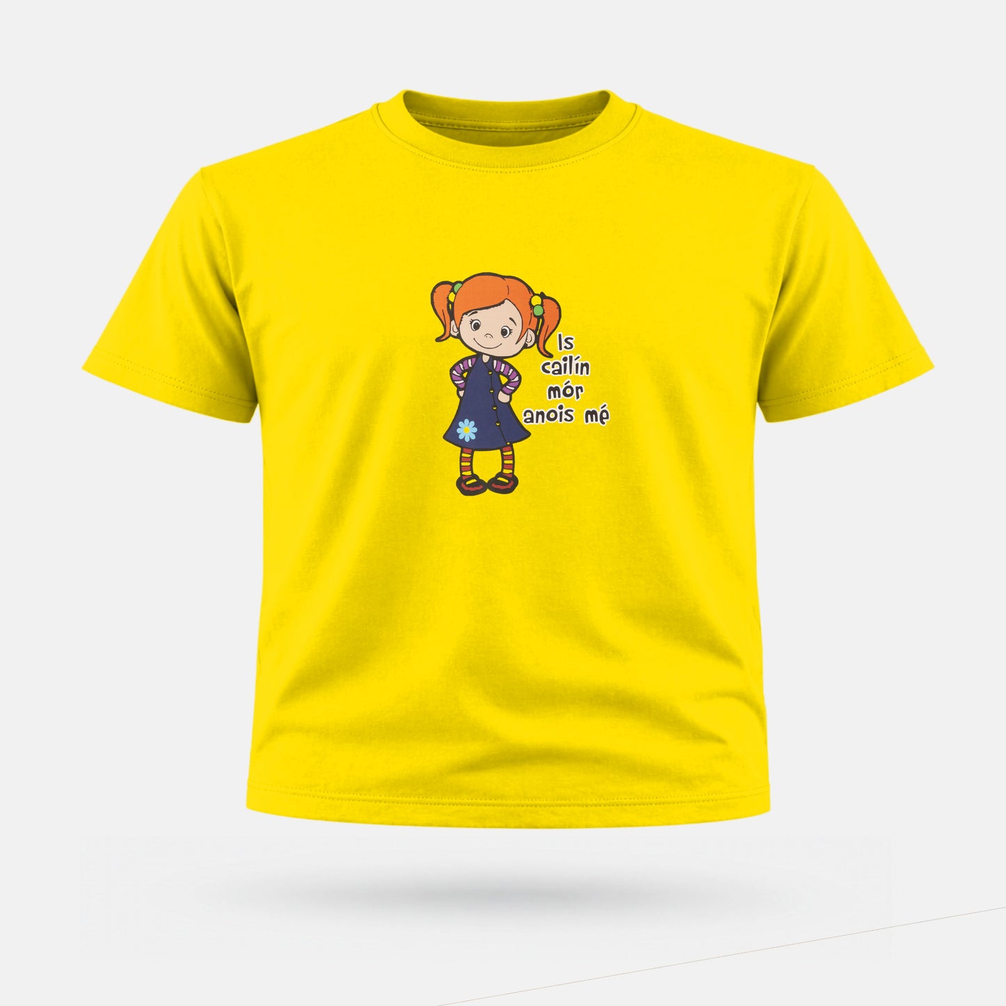 Is Cailín Mór Anois Mé- Kids' T-Shirt